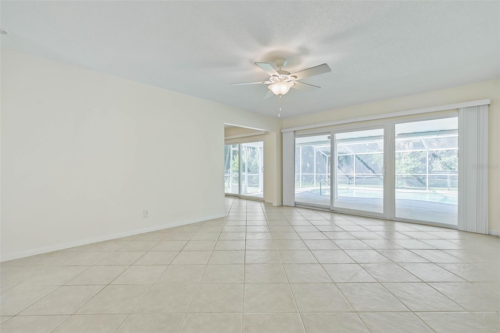 Image 10 of 52 For 9 Crompton Place