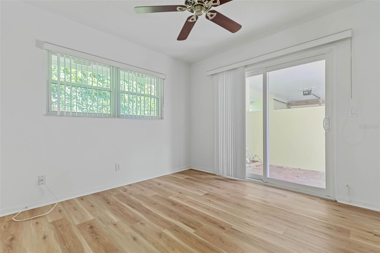 Image 21 of 52 For 9 Crompton Place