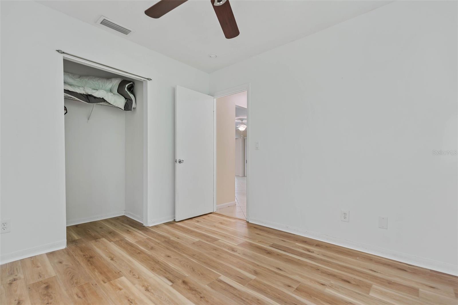 Image 22 of 52 For 9 Crompton Place