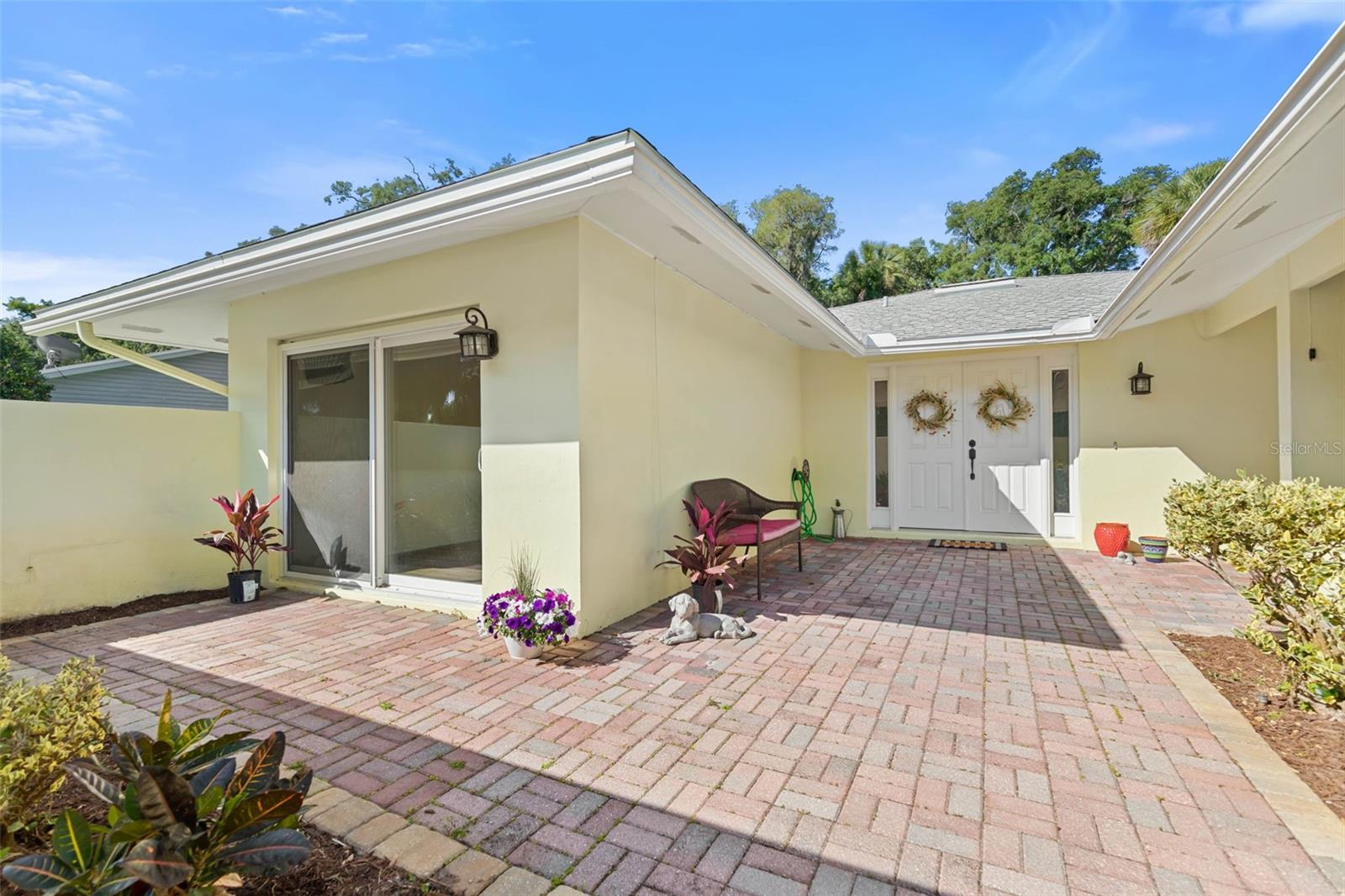 Image 35 of 52 For 9 Crompton Place