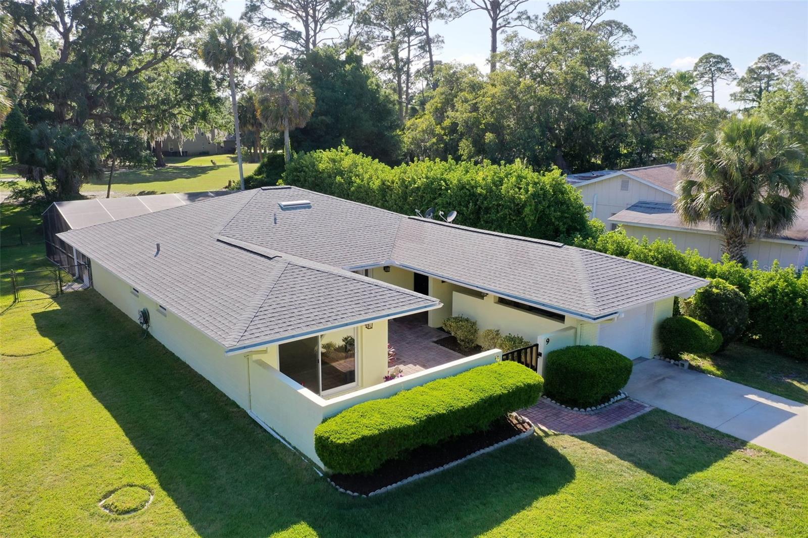 Image 44 of 52 For 9 Crompton Place