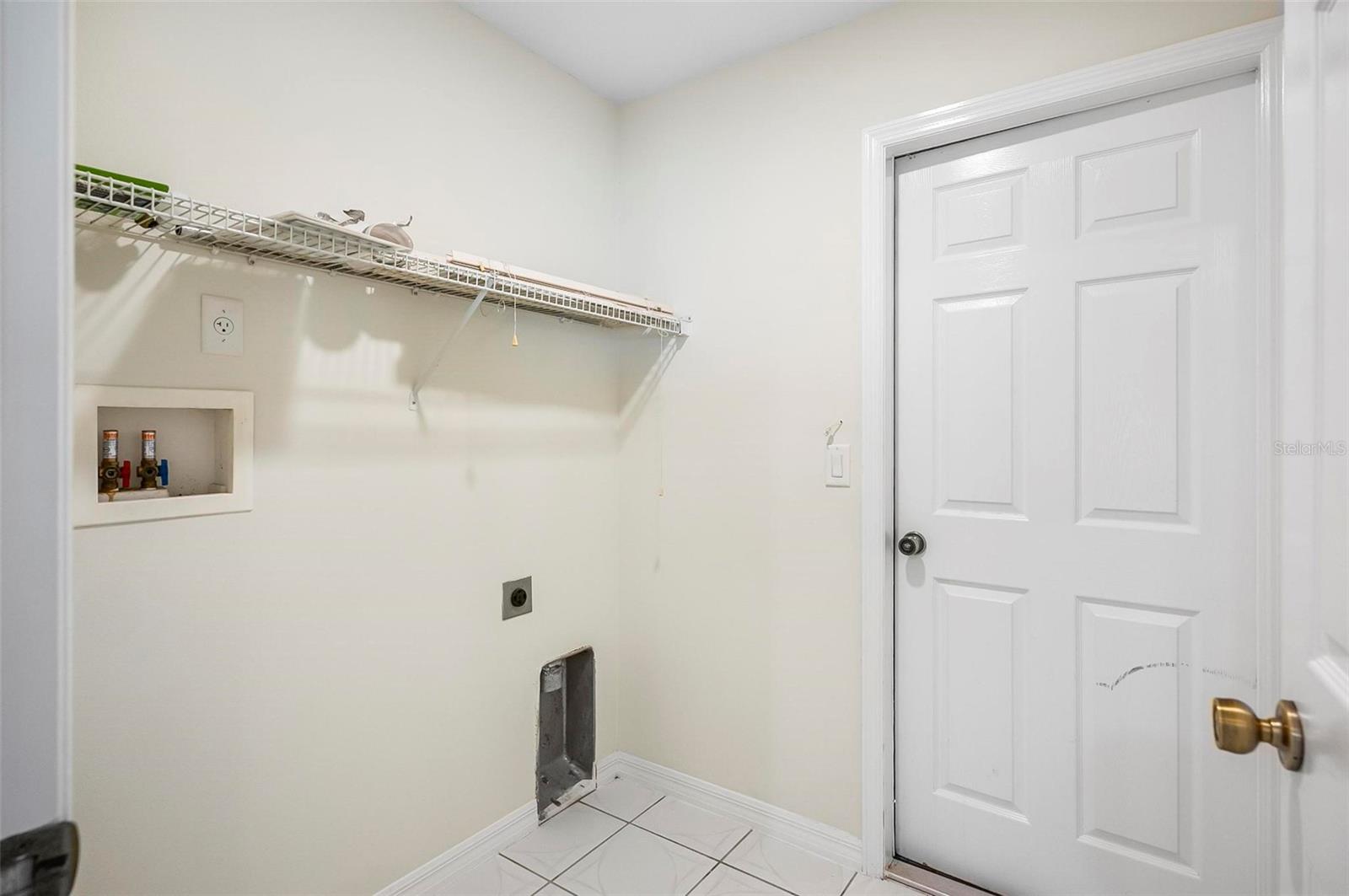 Image 24 of 69 For 43 Fallen Oak Lane