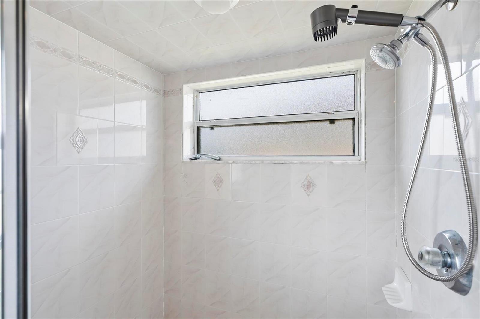 Image 45 of 69 For 43 Fallen Oak Lane