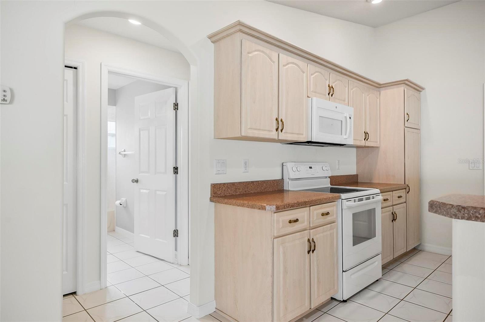 Image 46 of 69 For 43 Fallen Oak Lane