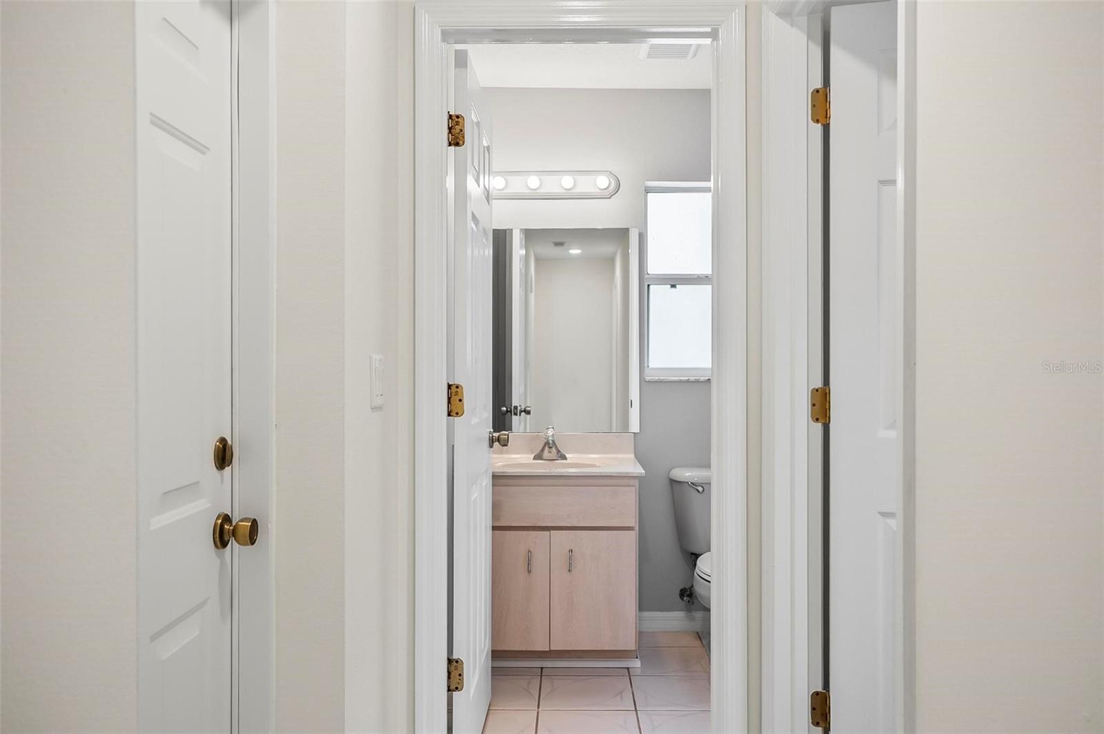 Image 54 of 69 For 43 Fallen Oak Lane