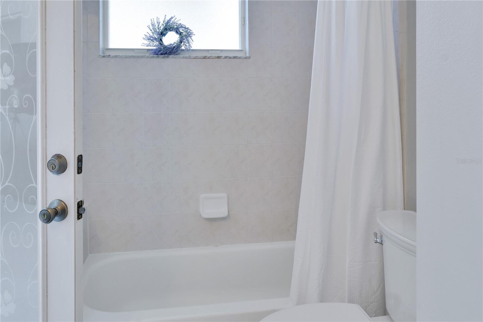 Image 29 of 36 For 6068 Spruce Point Circle