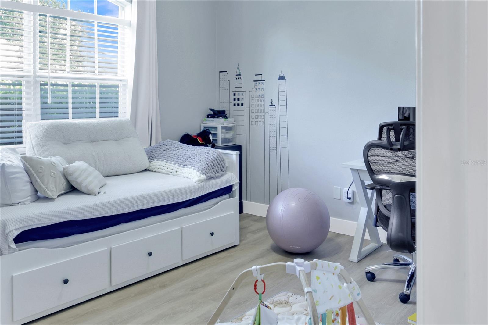 Image 31 of 36 For 6068 Spruce Point Circle