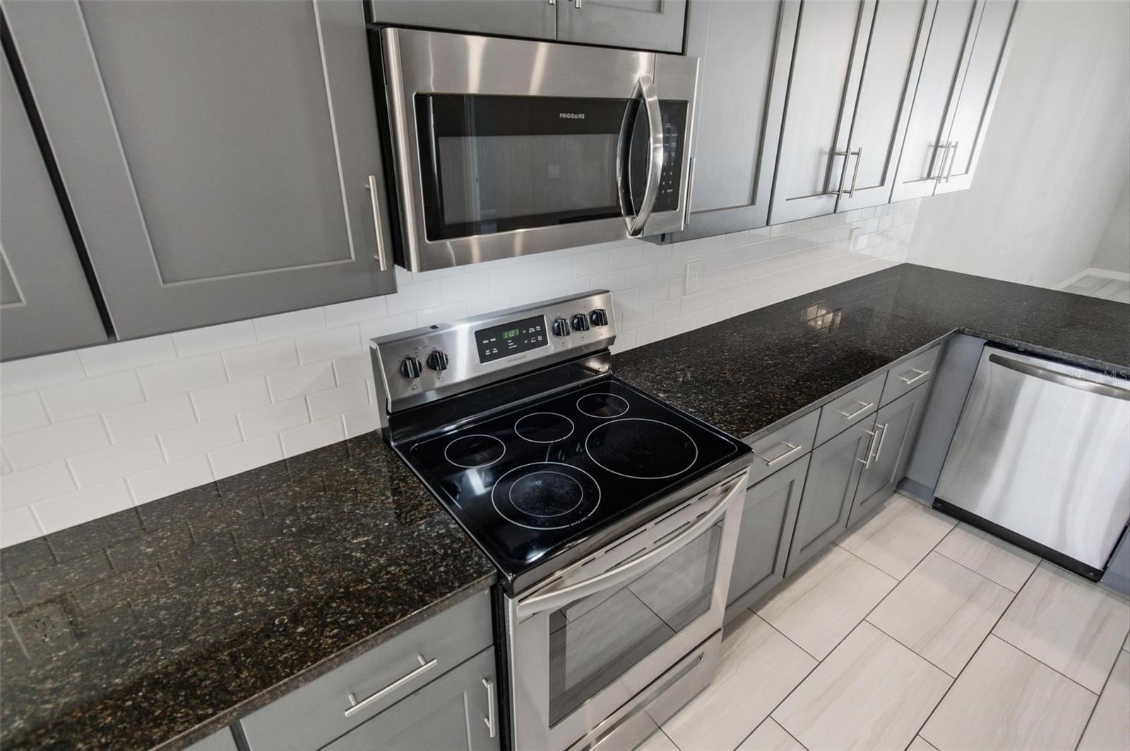 Image 22 of 51 For 2 Lynton Place B