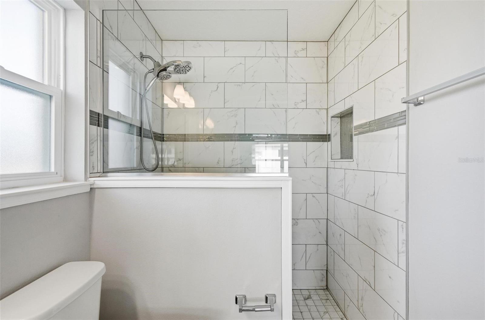 Image 33 of 51 For 2 Lynton Place B