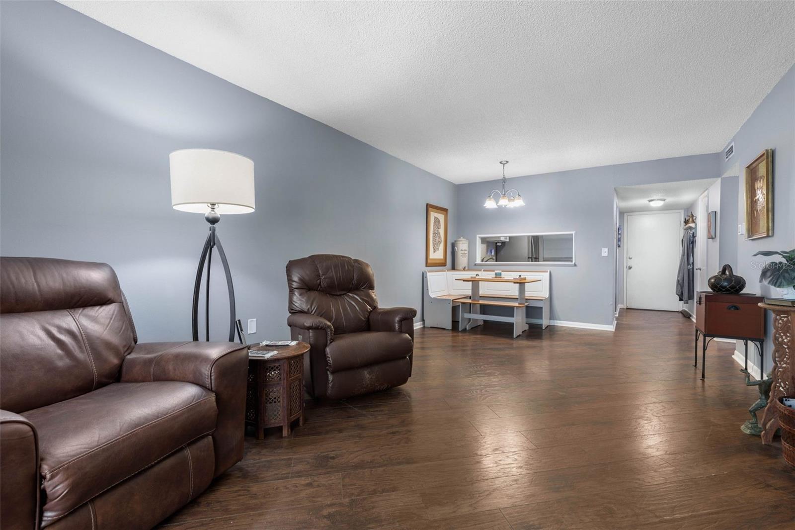 Image 10 of 52 For 640 Nova Road 117