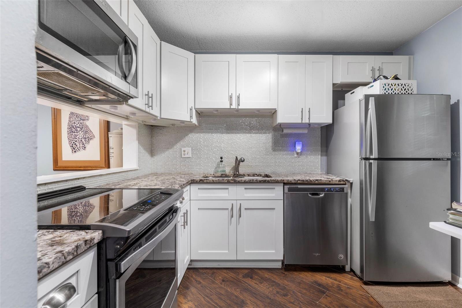 Image 12 of 52 For 640 Nova Road 117