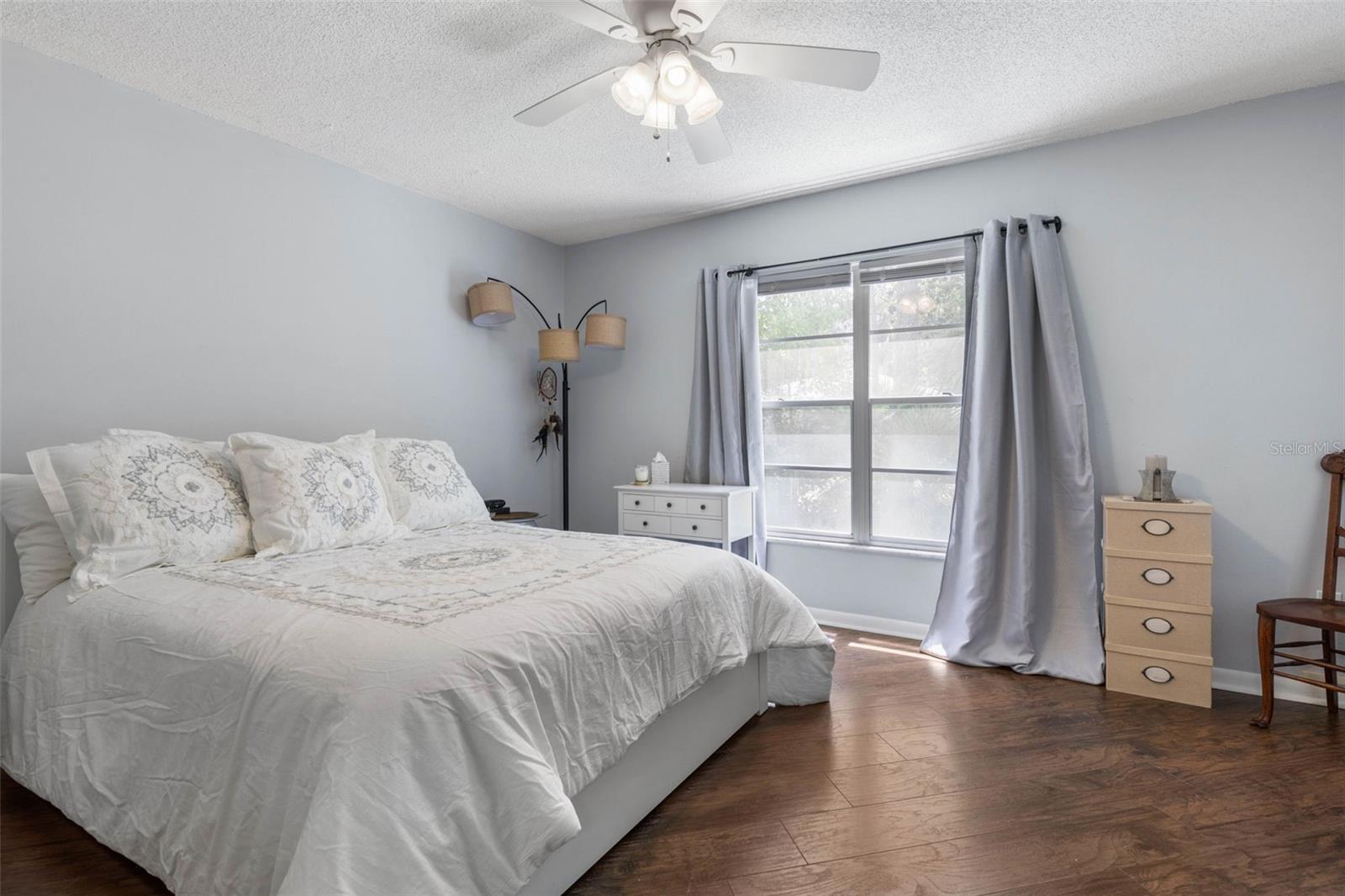 Image 17 of 52 For 640 Nova Road 117