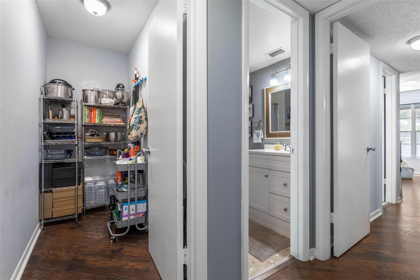 Image 26 of 52 For 640 Nova Road 117