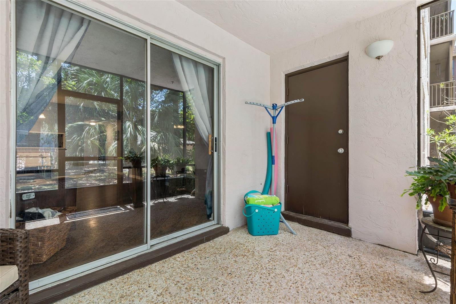 Image 29 of 52 For 640 Nova Road 117