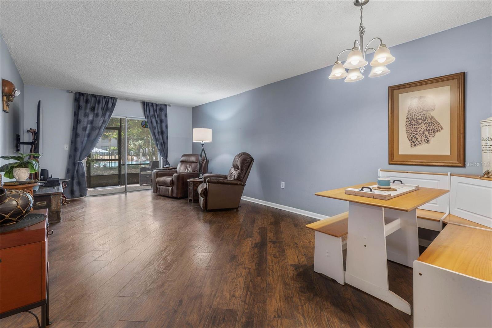 Image 7 of 52 For 640 Nova Road 117