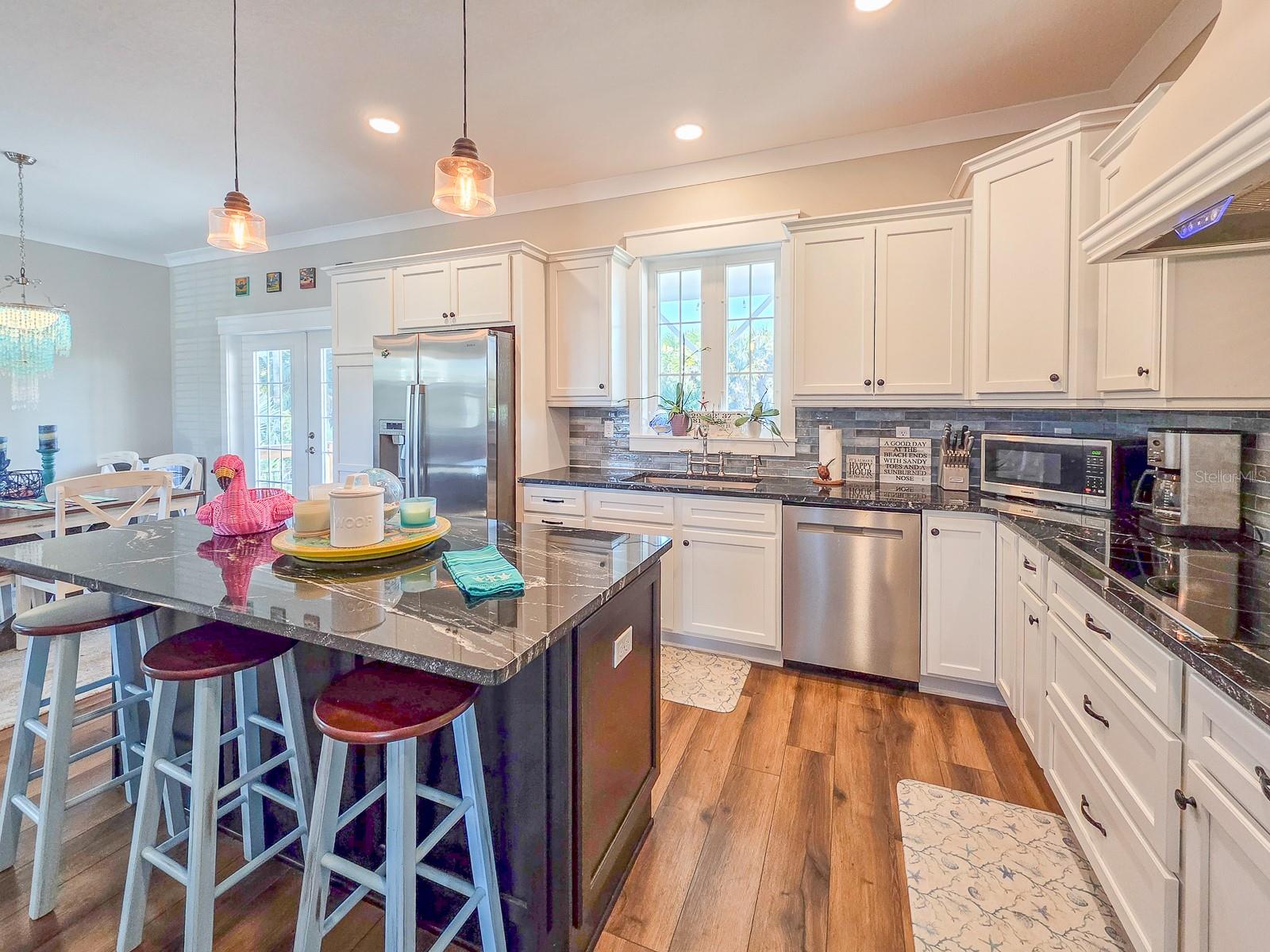 Listing photo id 17 for 3428 Ocean Shore Boulevard