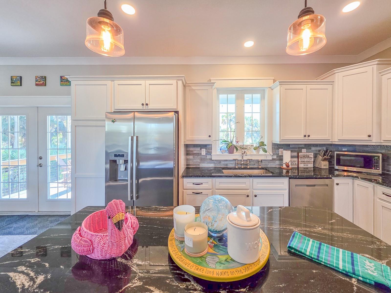 Listing photo id 19 for 3428 Ocean Shore Boulevard