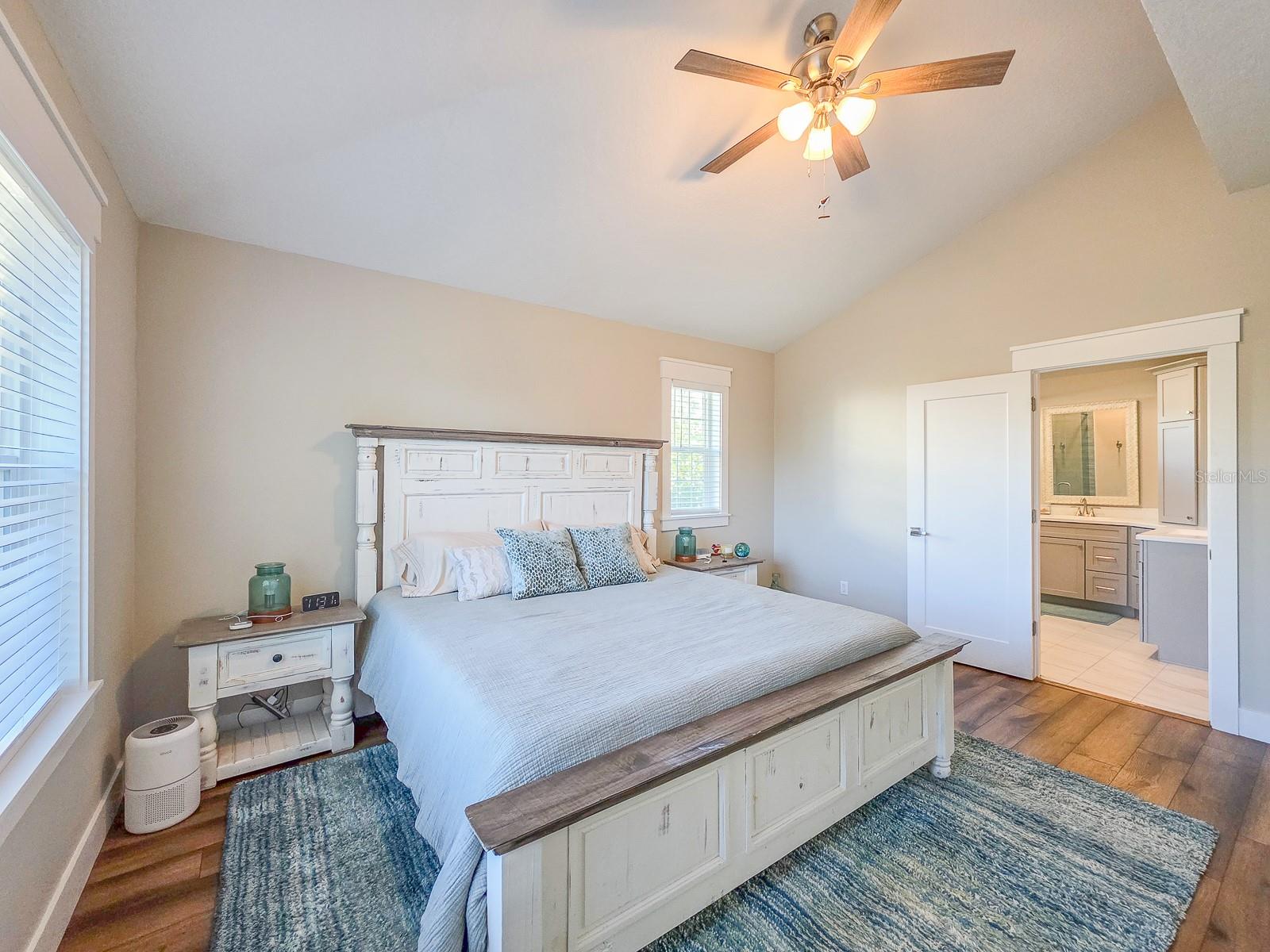 Listing photo id 21 for 3428 Ocean Shore Boulevard