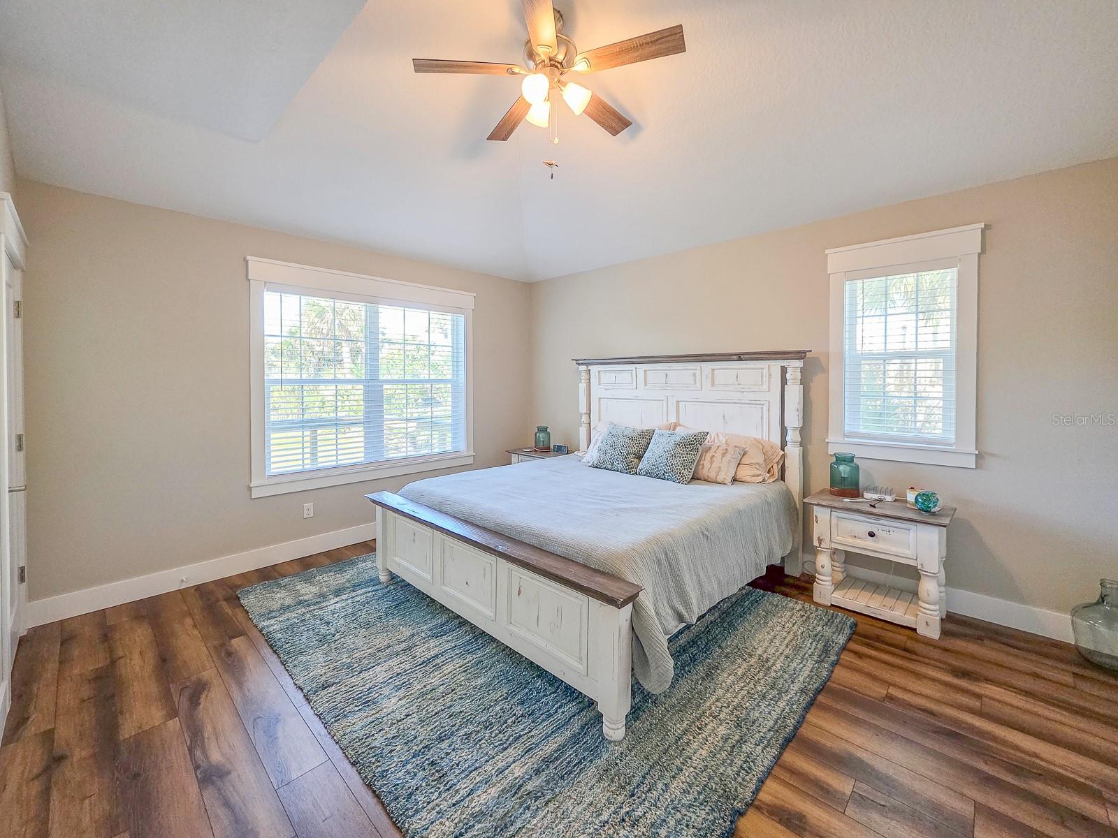 Listing photo id 22 for 3428 Ocean Shore Boulevard