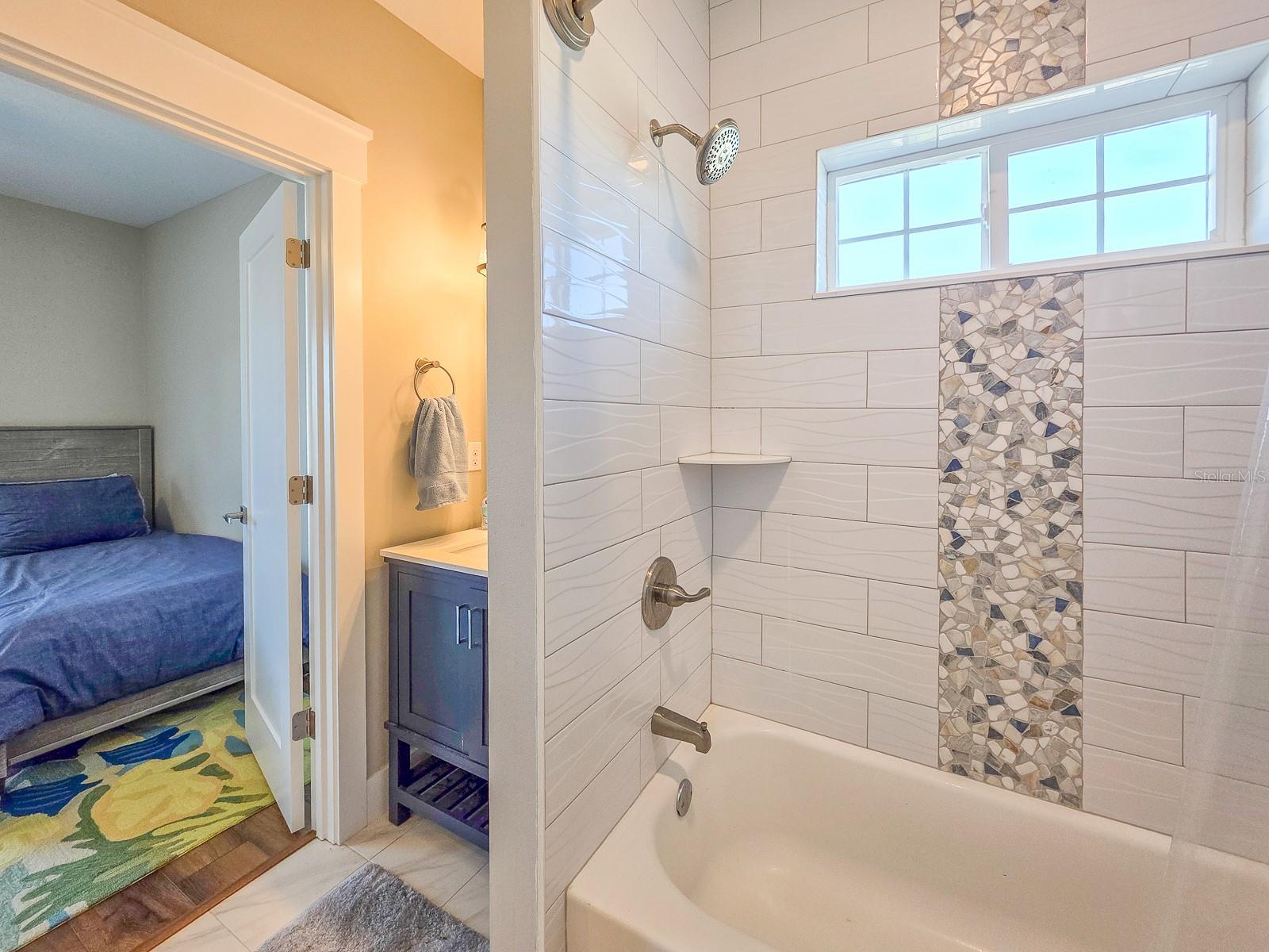 Listing photo id 31 for 3428 Ocean Shore Boulevard