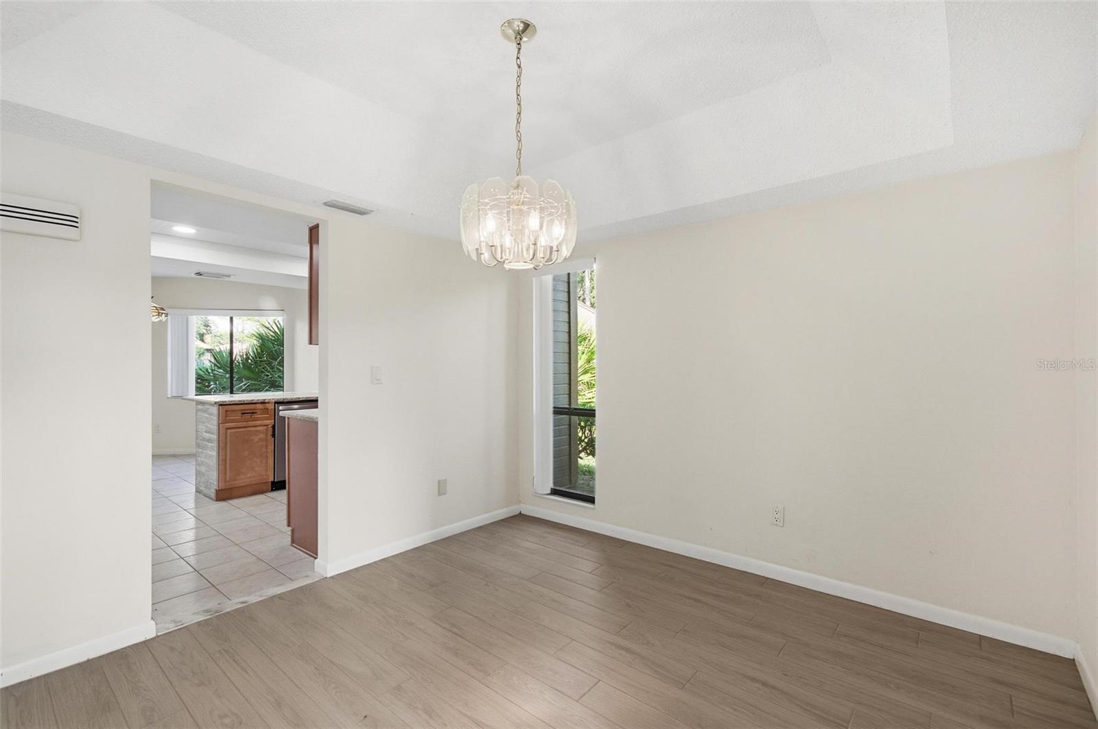 Image 10 of 49 For 41 Hembury Lane