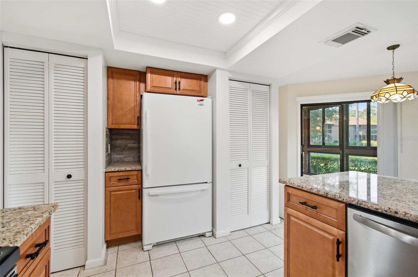 Image 16 of 49 For 41 Hembury Lane