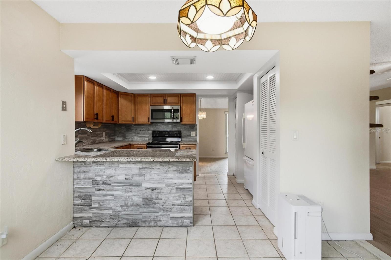 Image 20 of 49 For 41 Hembury Lane