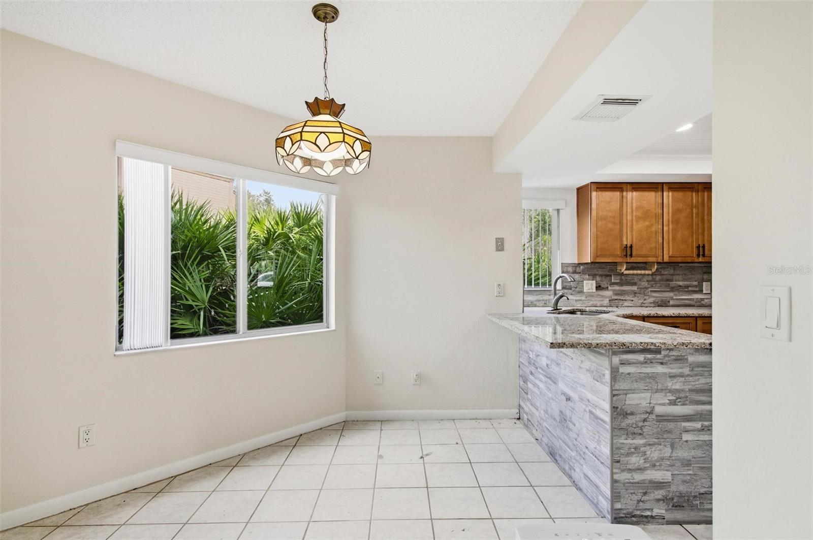 Image 21 of 49 For 41 Hembury Lane