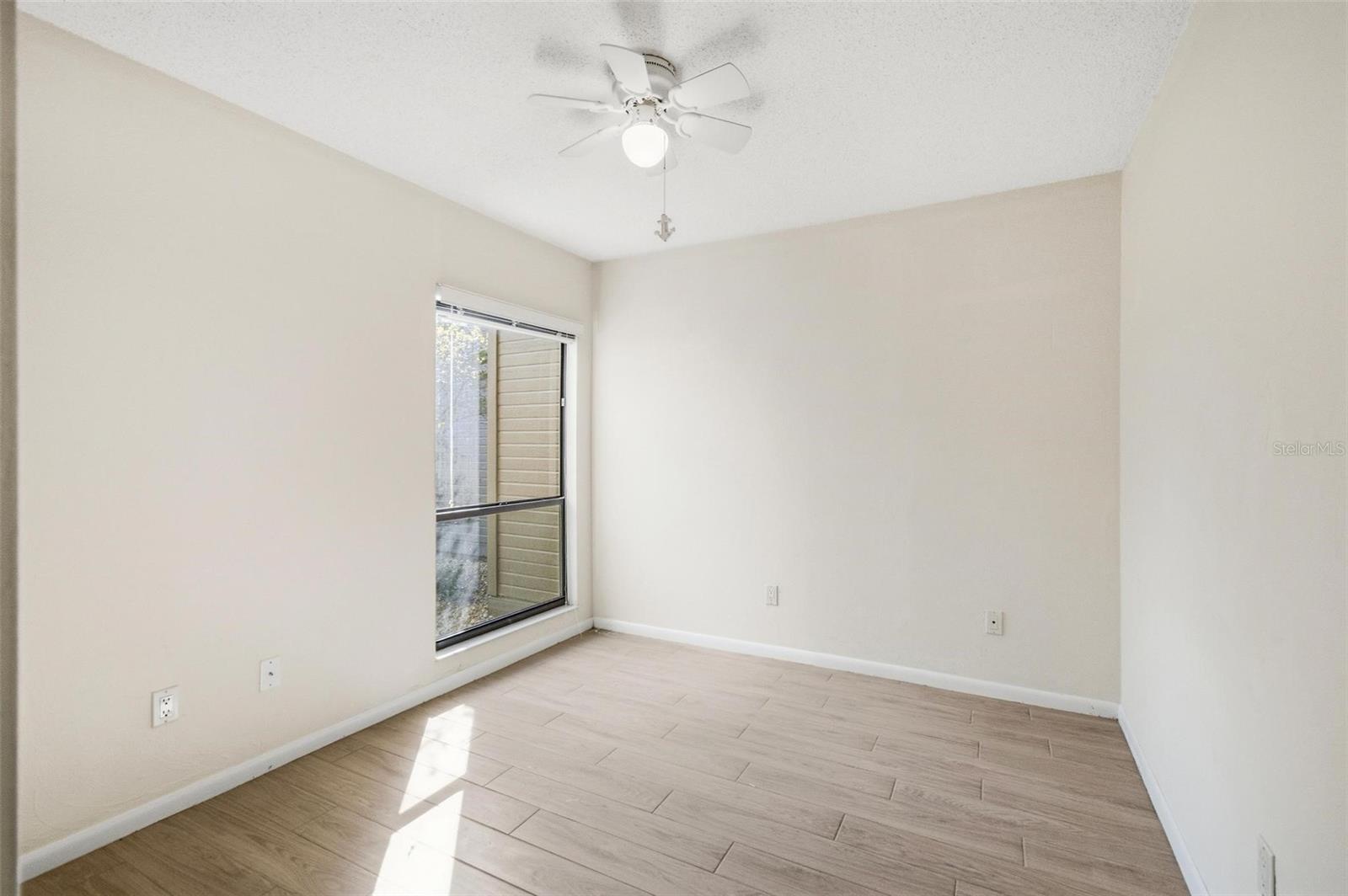 Image 38 of 49 For 41 Hembury Lane