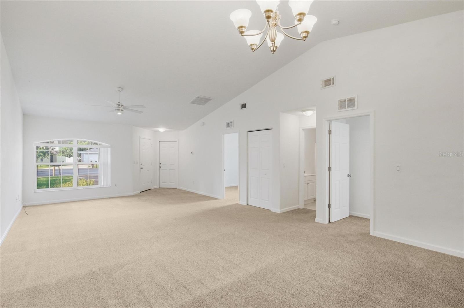 Image 10 of 40 For 6 Plateau Place A