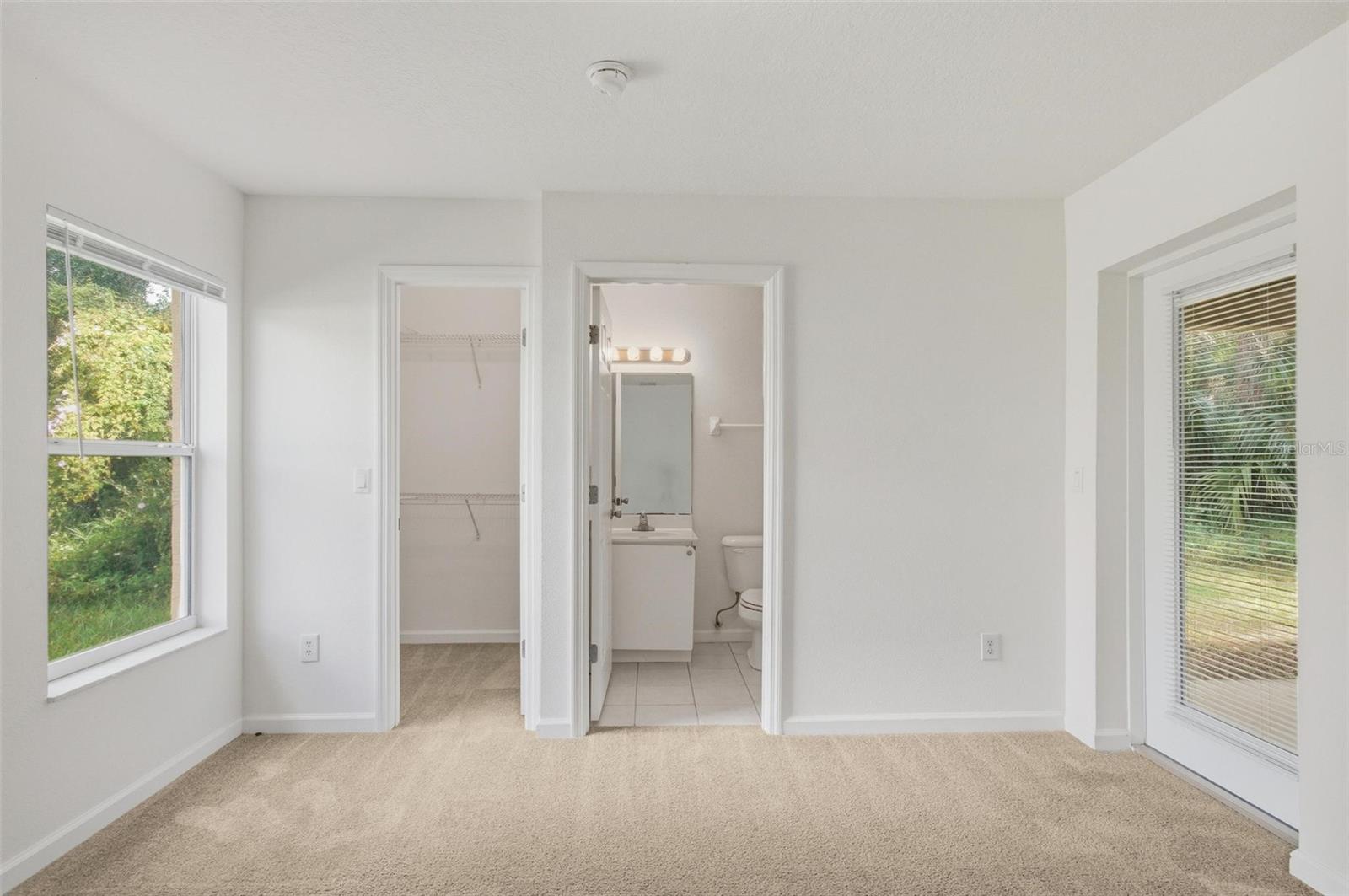 Image 22 of 40 For 6 Plateau Place A