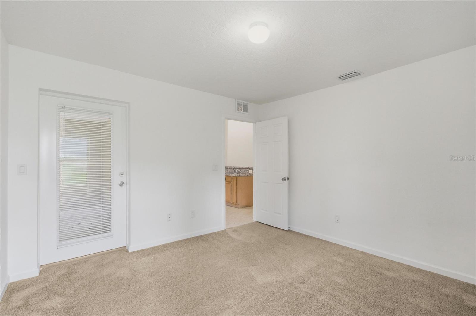 Image 27 of 40 For 6 Plateau Place A