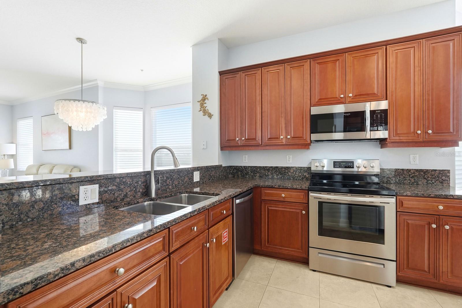 Image 11 of 59 For 5 Ocean Crest Way 1431