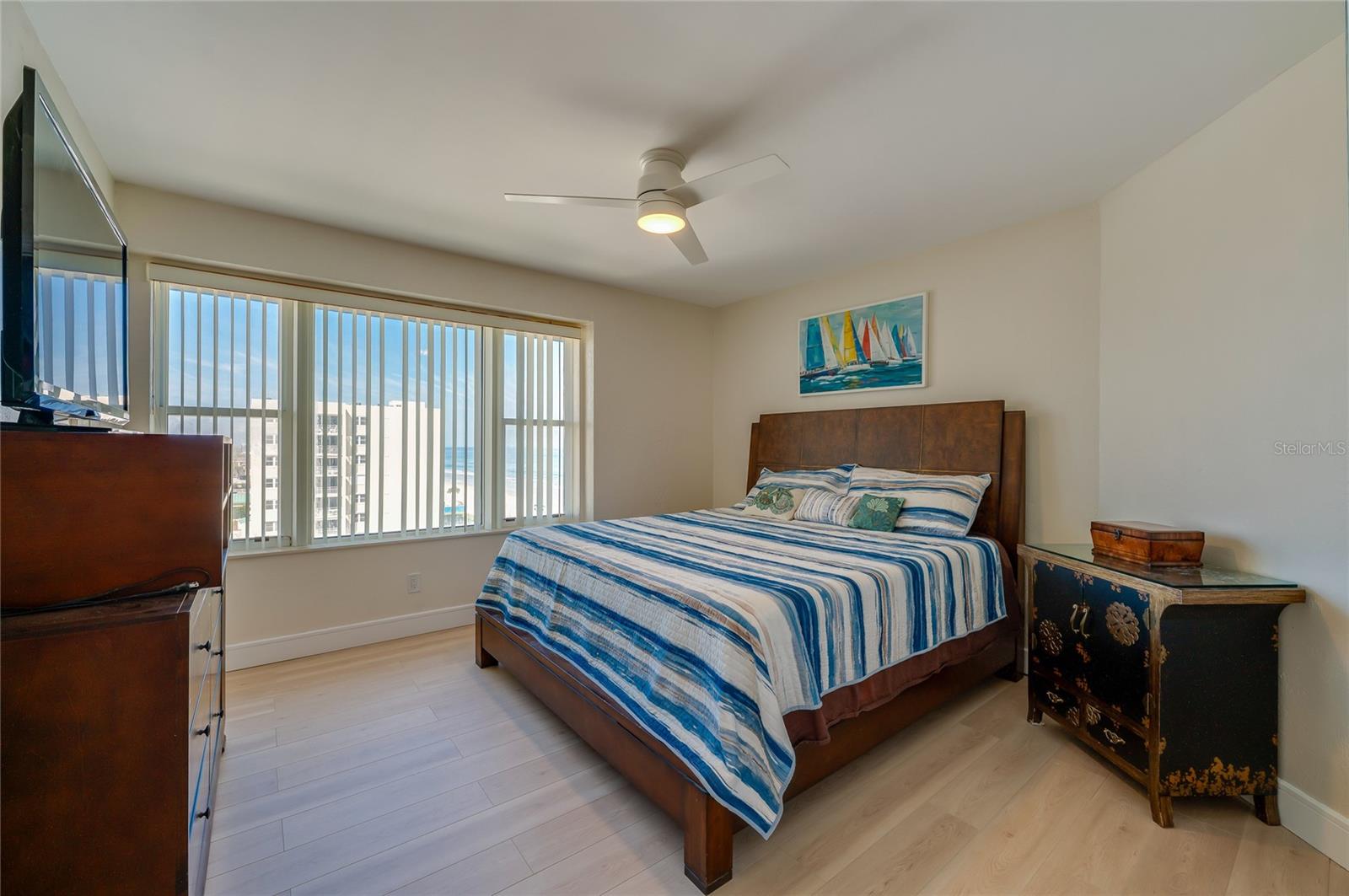 Image 18 of 45 For 4525 Atlantic Avenue 1501