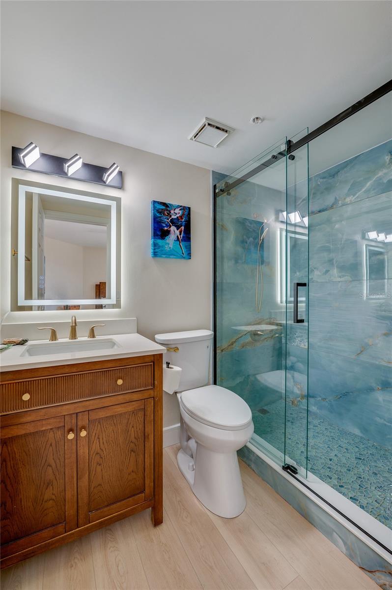 Image 19 of 45 For 4525 Atlantic Avenue 1501