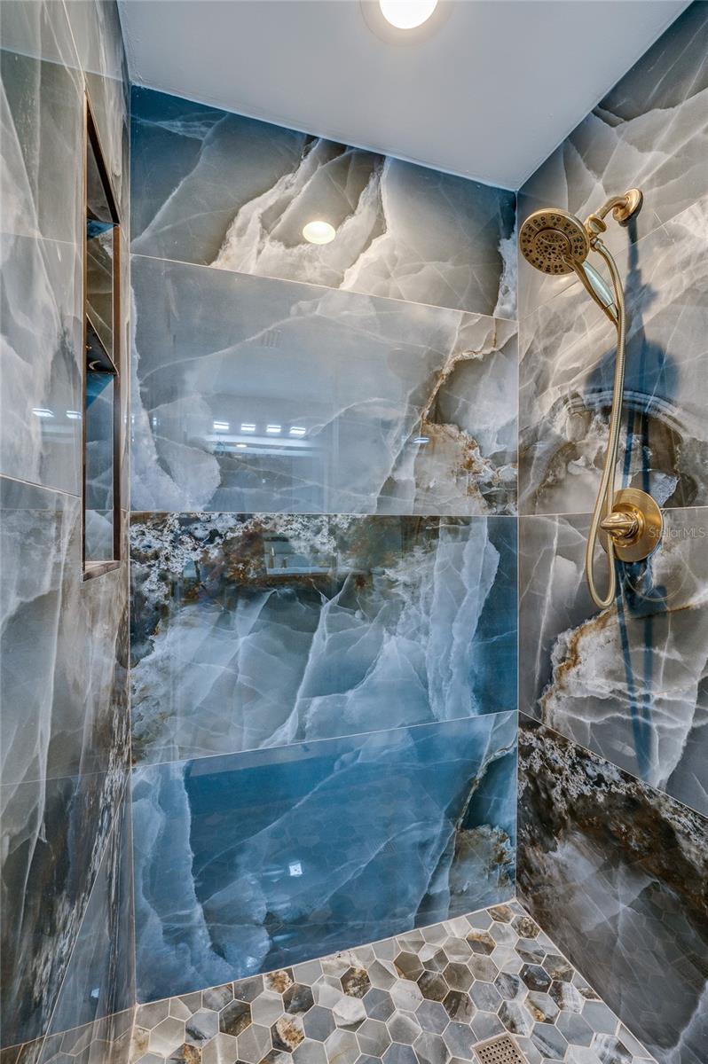 Image 25 of 45 For 4525 Atlantic Avenue 1501