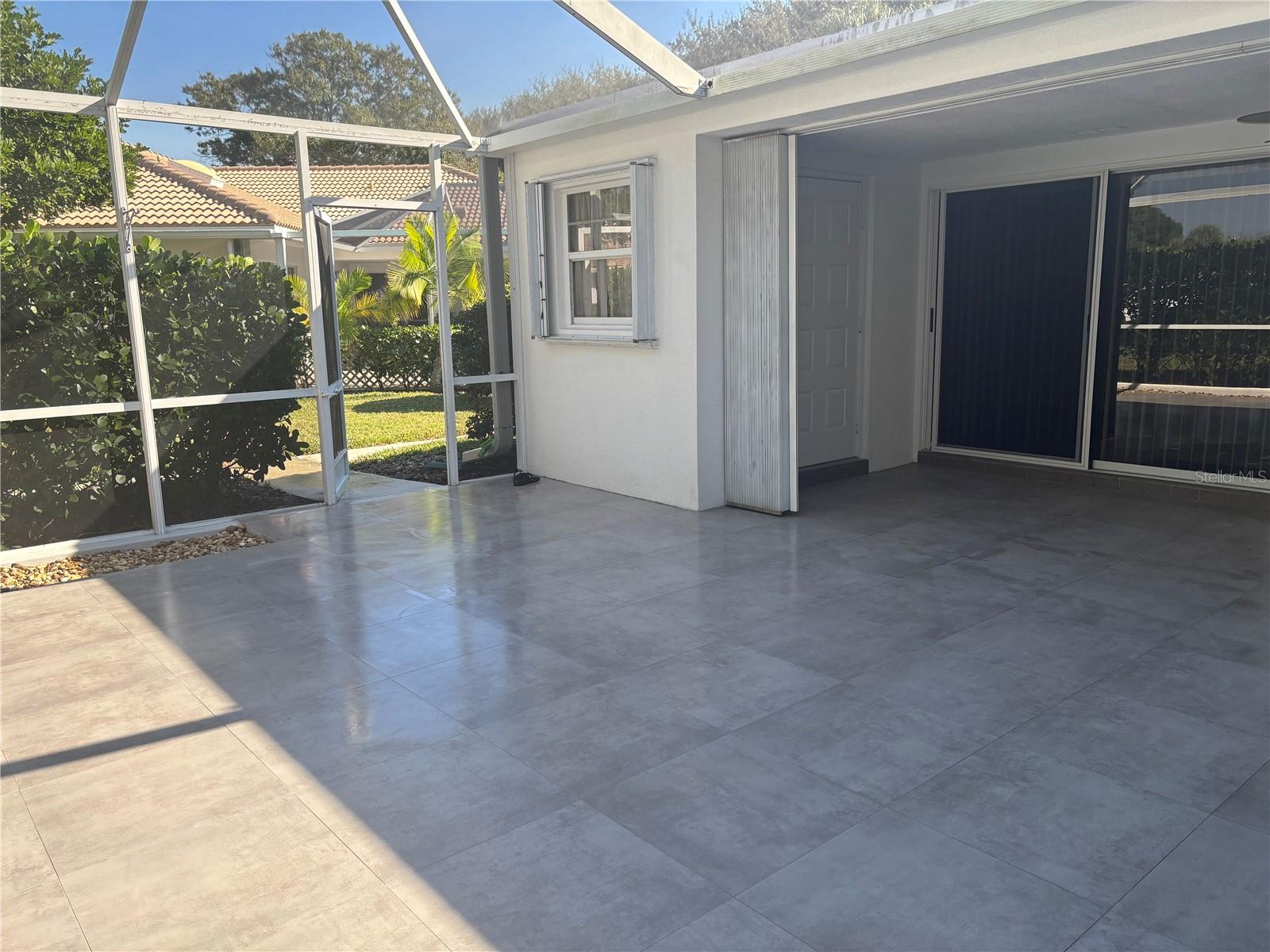 Image 24 of 26 For 9502 Chapman Oak Court