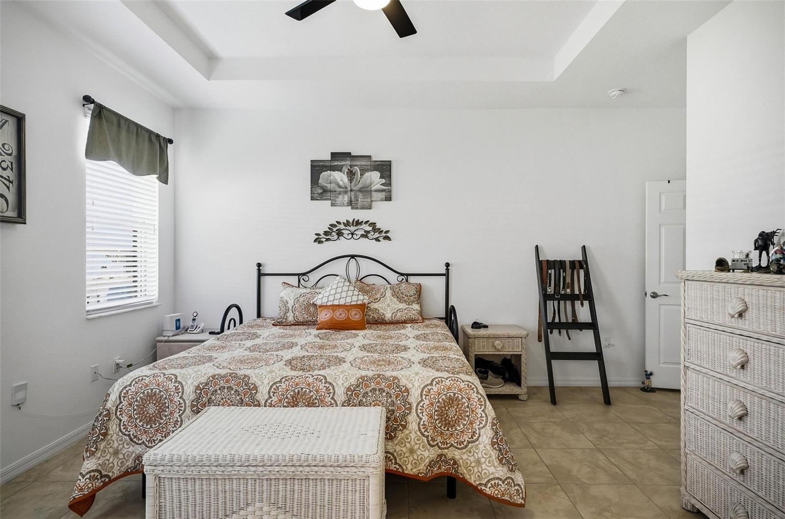 Image 16 of 34 For 2 Tideway Trail