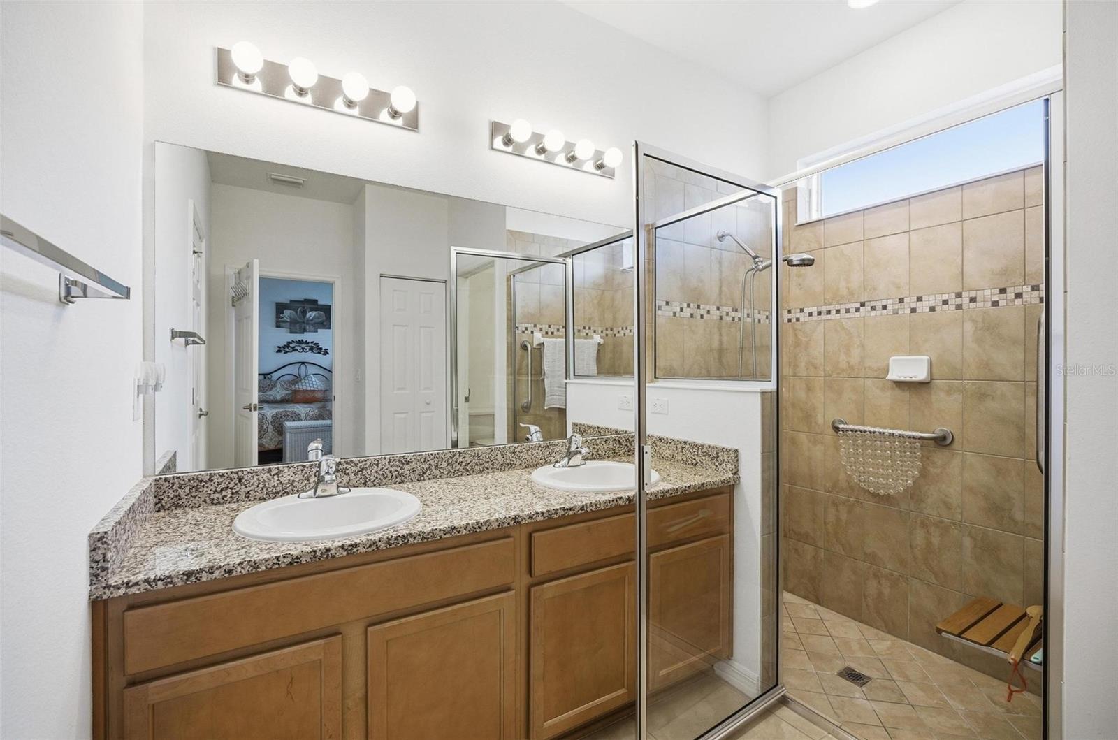 Image 19 of 34 For 2 Tideway Trail