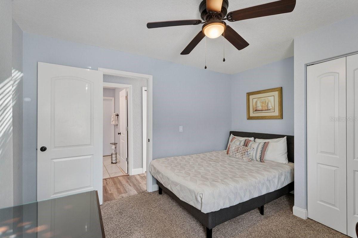 Image 32 of 64 For 10 Fleming Court