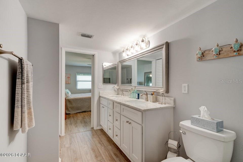 Image 11 of 21 For 2290 Ocean Shore Boulevard 5030