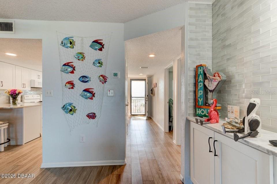 Image 14 of 21 For 2290 Ocean Shore Boulevard 5030