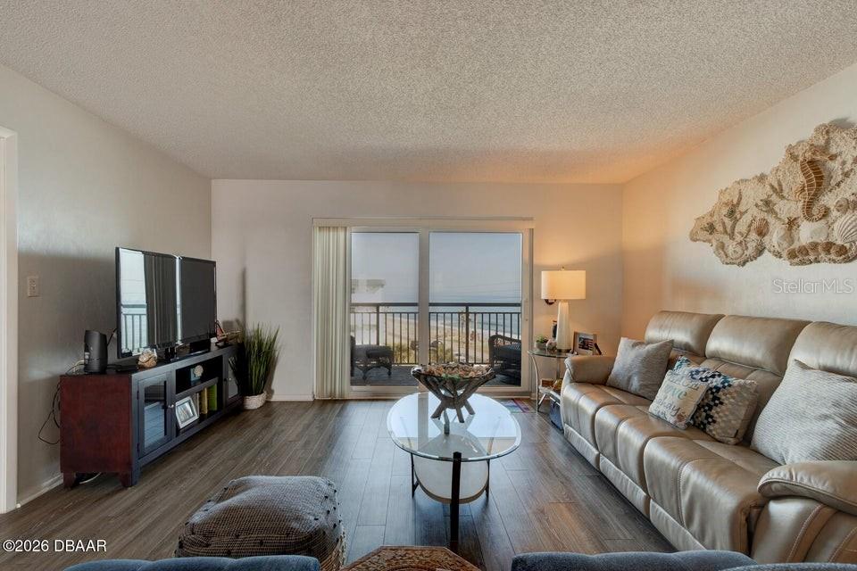 Image 3 of 21 For 2290 Ocean Shore Boulevard 5030