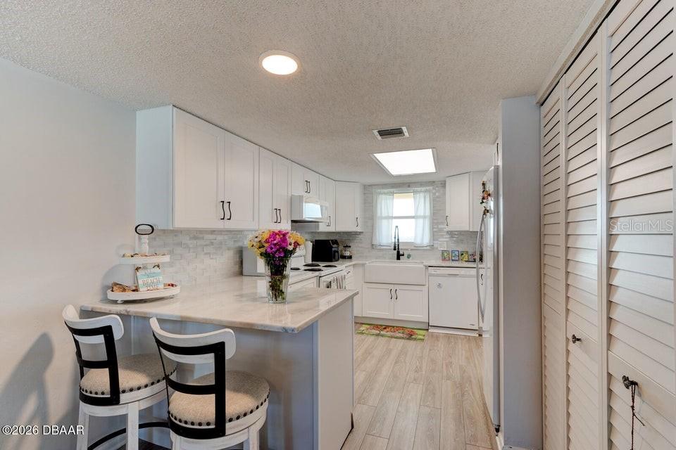 Image 5 of 21 For 2290 Ocean Shore Boulevard 5030