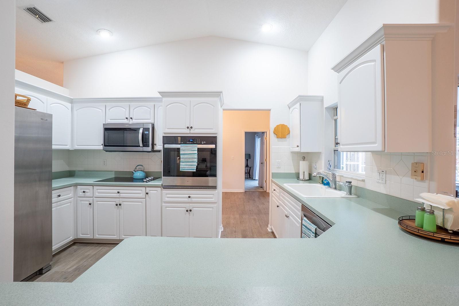 Image 13 of 50 For 18 Westrock Lane