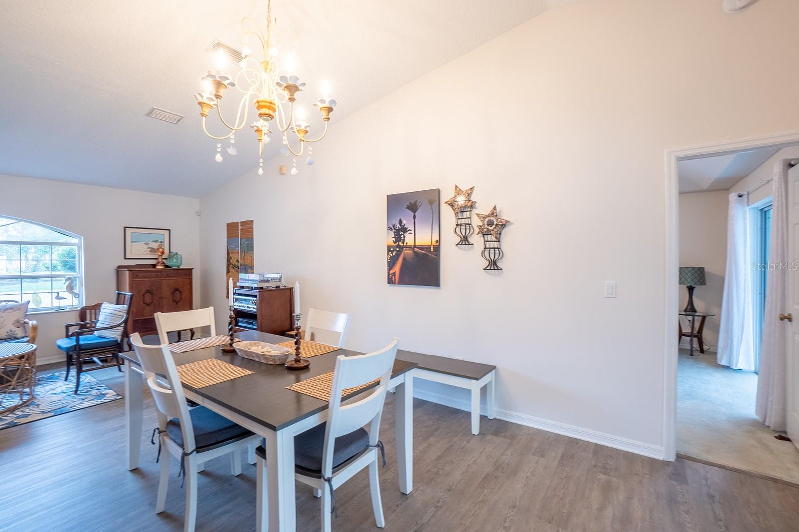 Image 14 of 50 For 18 Westrock Lane