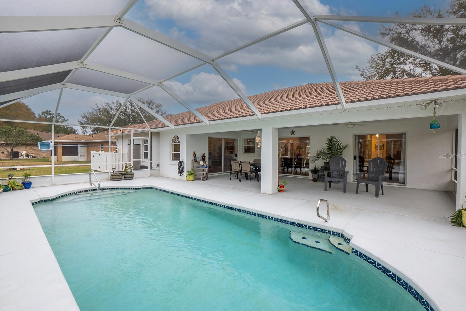 Image 3 of 50 For 18 Westrock Lane