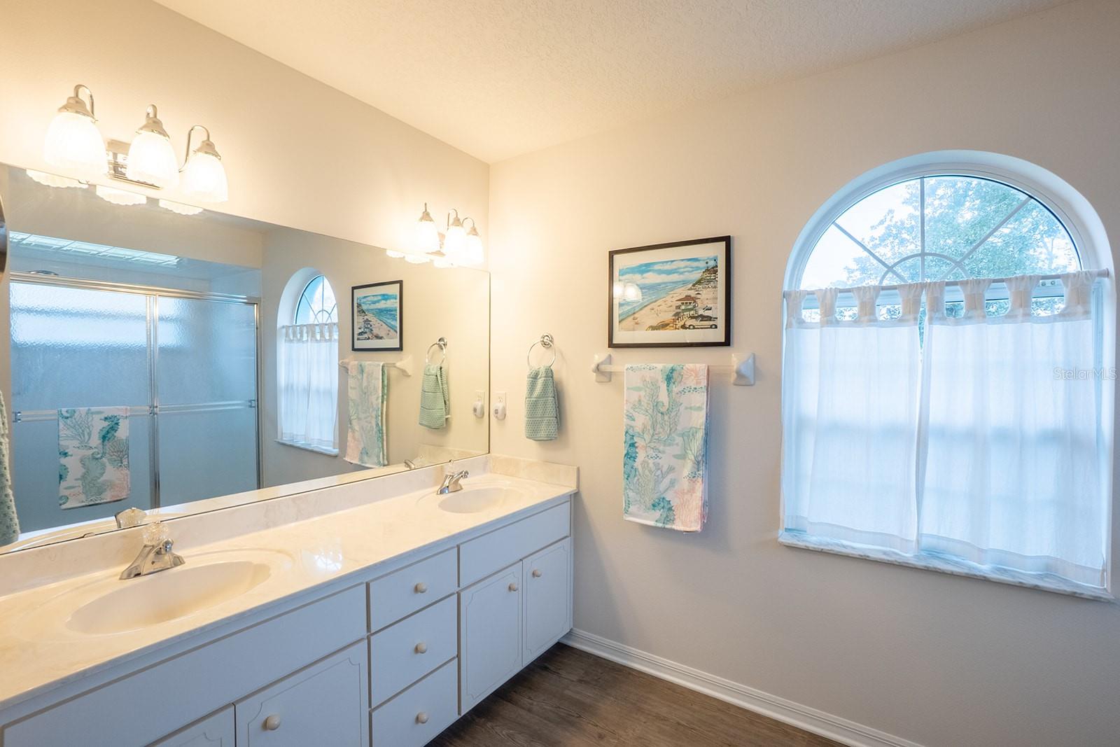 Image 31 of 50 For 18 Westrock Lane