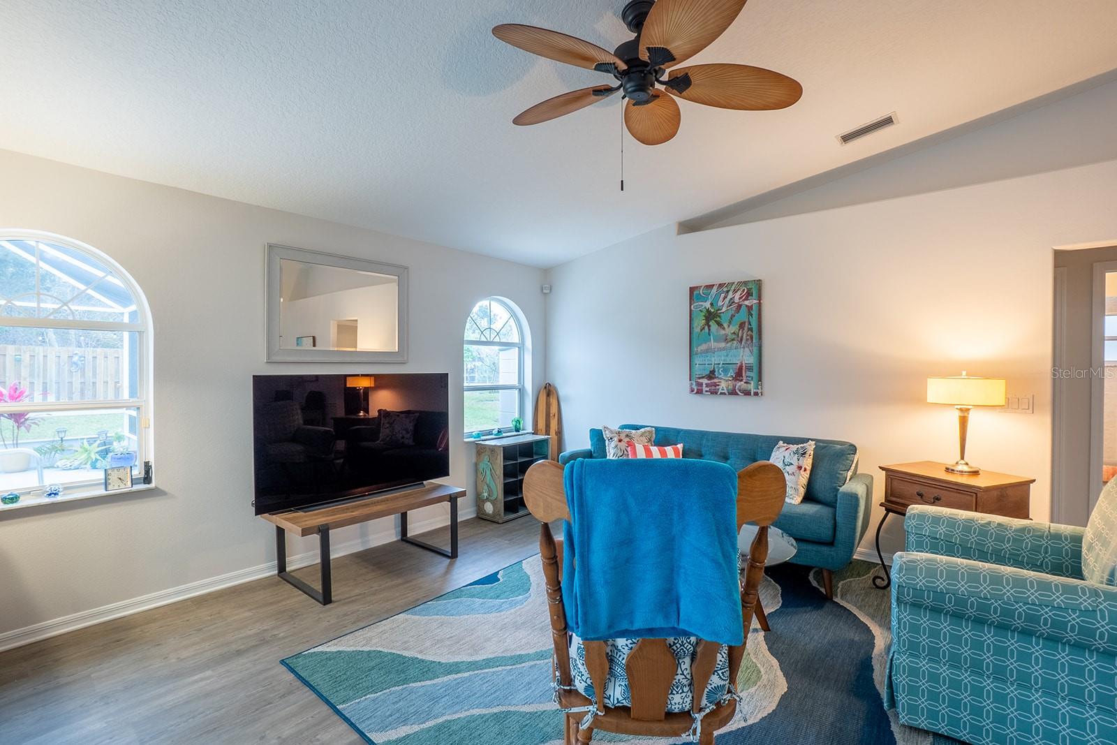 Image 5 of 50 For 18 Westrock Lane