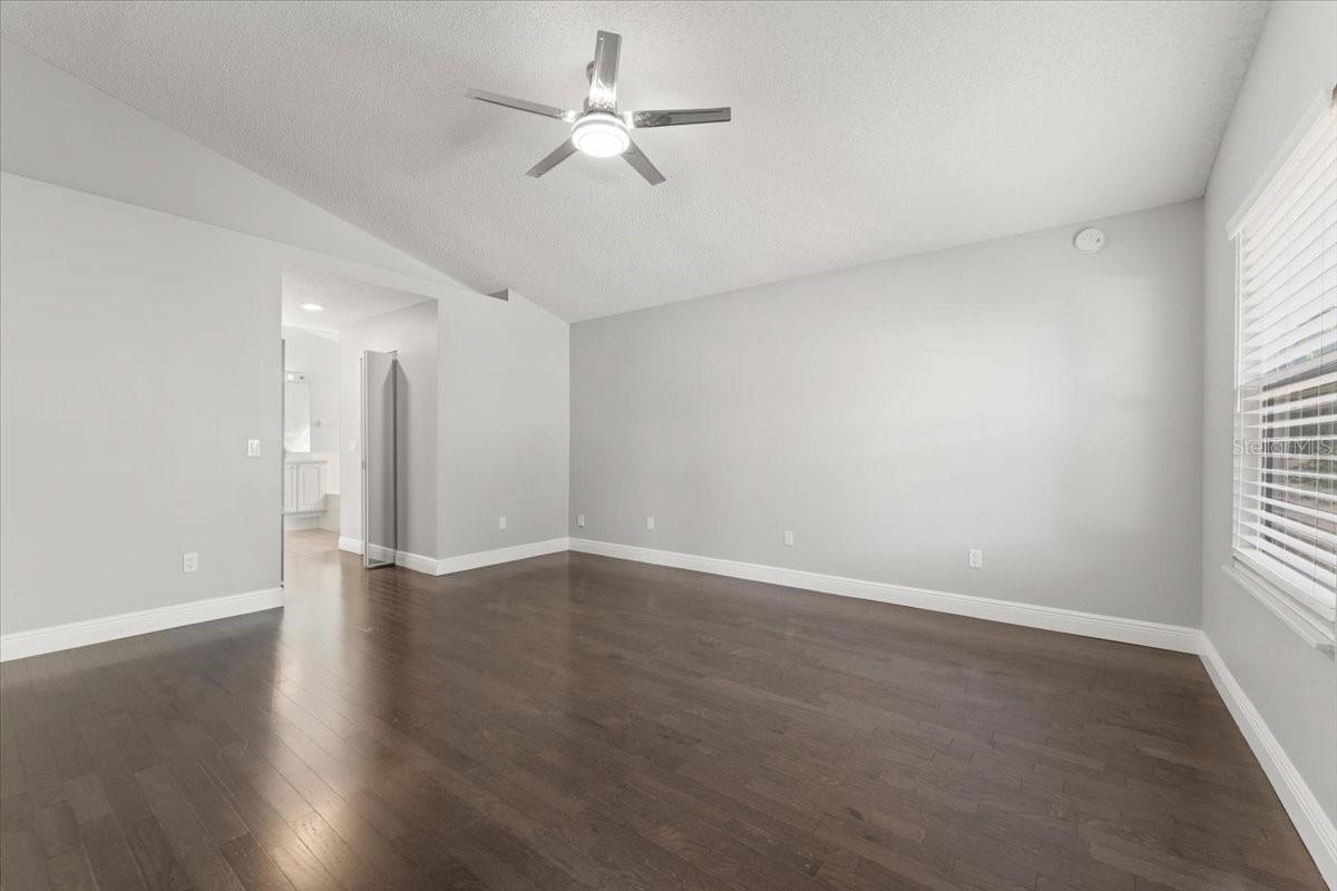 Image 15 of 37 For 224 Sea Woods Drive N